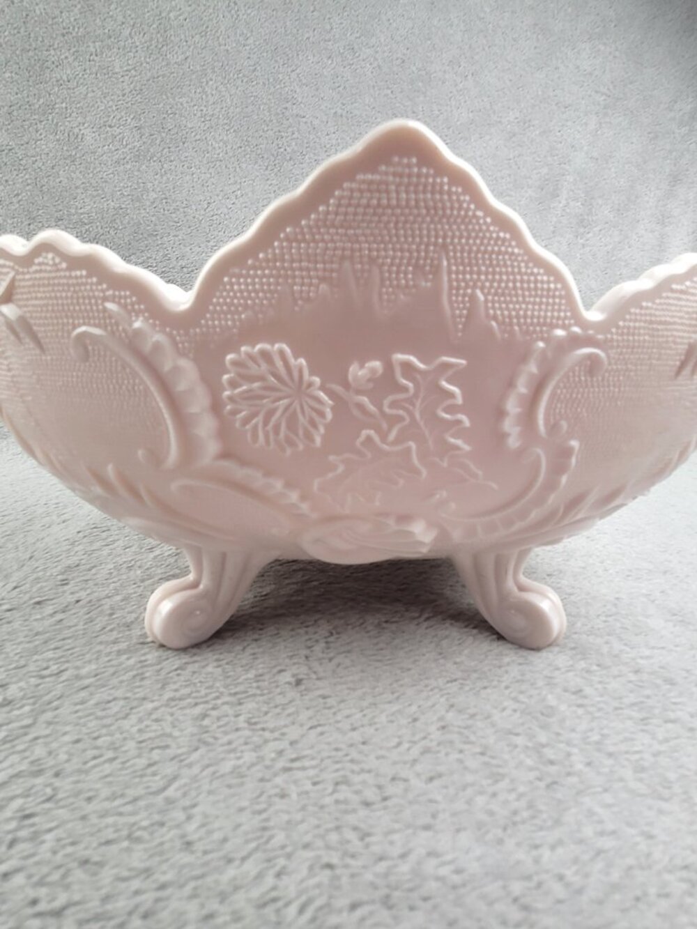 Jeannette Lombardi Shell Pink Milk Glass Footed Embossed Bowl 10.5" 50's Vtg MCM